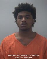 Mugshot of COLE, ZYREON DEREAL