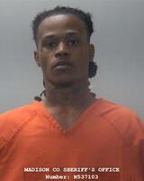Mugshot of SANDERSON, LATRAVION DAMONT